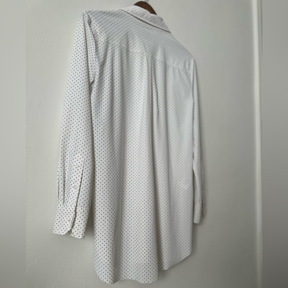 Lyssé Polka Dot Button-Down Shirt Medium NWOT - Picture 8 of 10